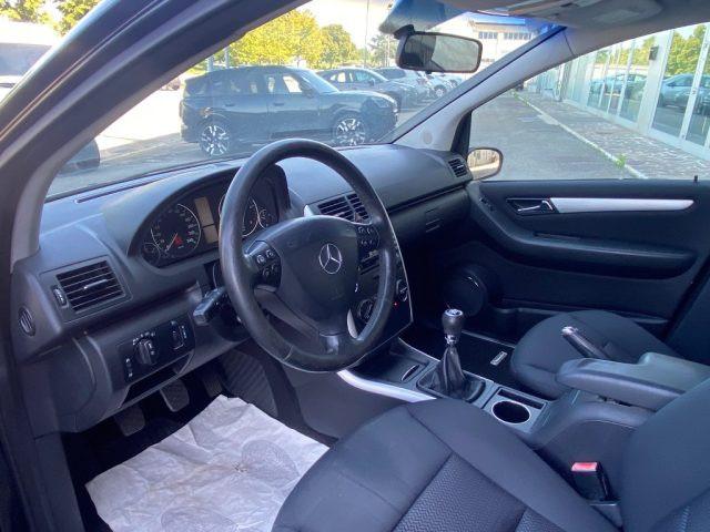 MERCEDES-BENZ A 180 CDI Elegance