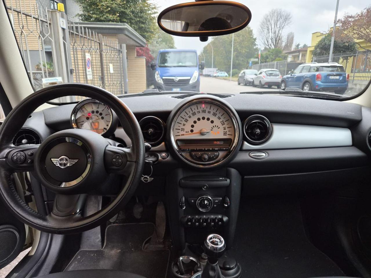 MINI One 1.6 16V One D