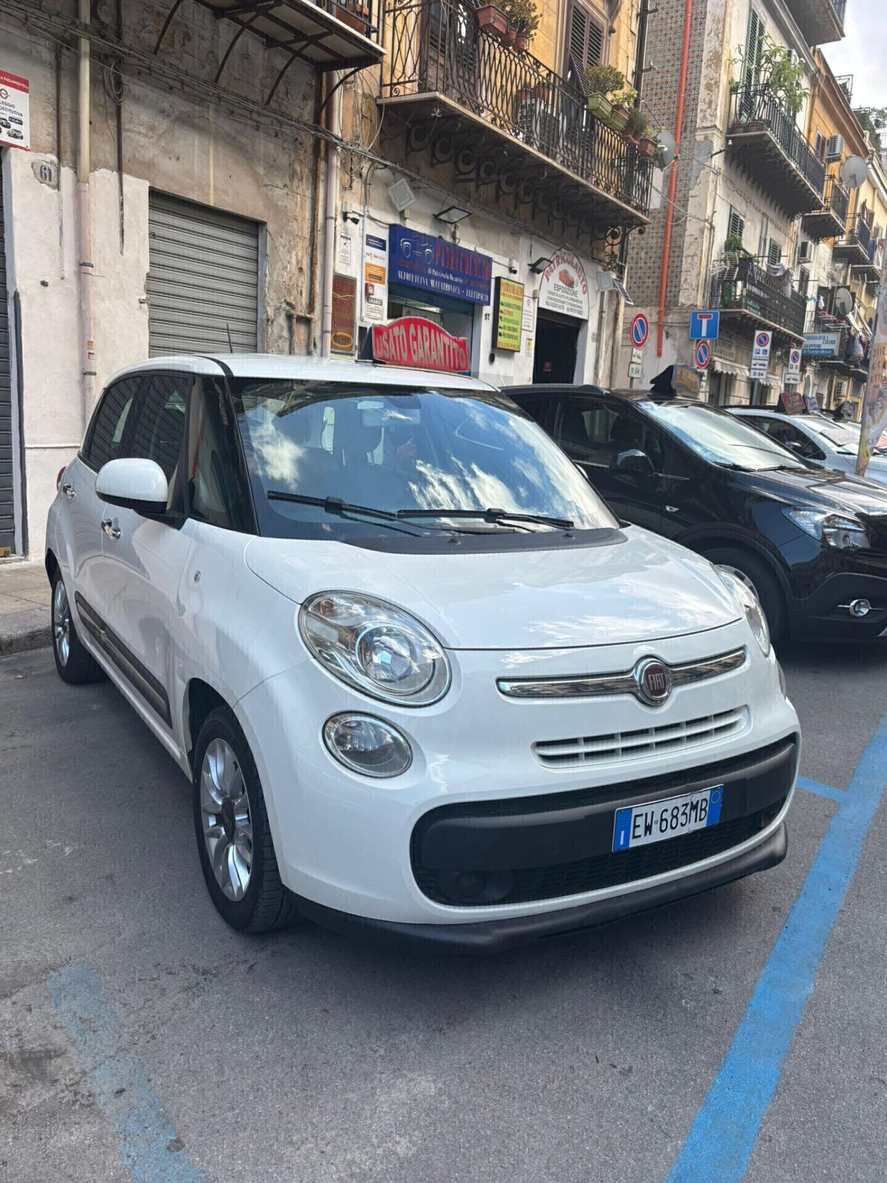 Fiat 500L 1.4 95 CV Lounge FINANZIABILE