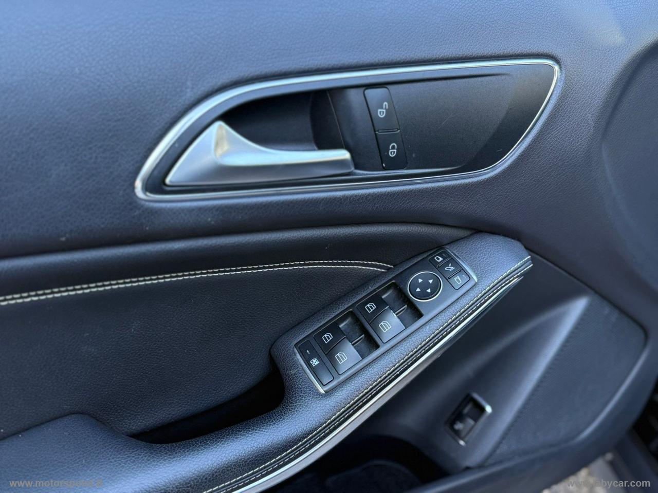 MERCEDES-BENZ GLA 200 d Automatic Premium