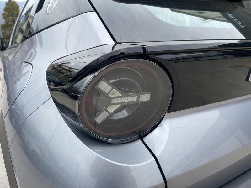 Lancia Ypsilon Ibrida Ibrida 100cv Ypsilon e-DCT extrascomnto 1000 € in caso di finanziamento