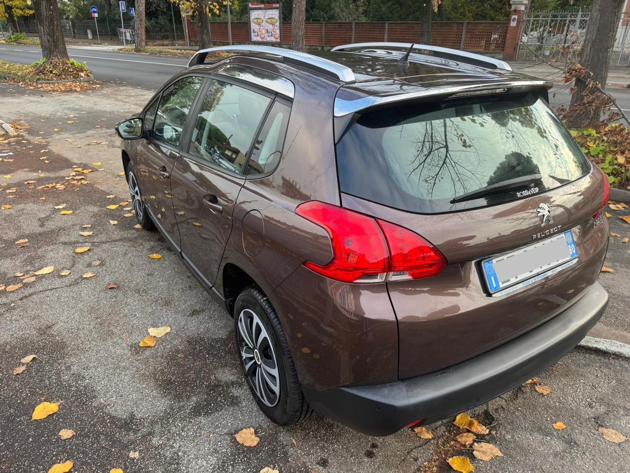 Peugeot 2008 1.4 HDi 68CV neopaten garanzia 12 mesi