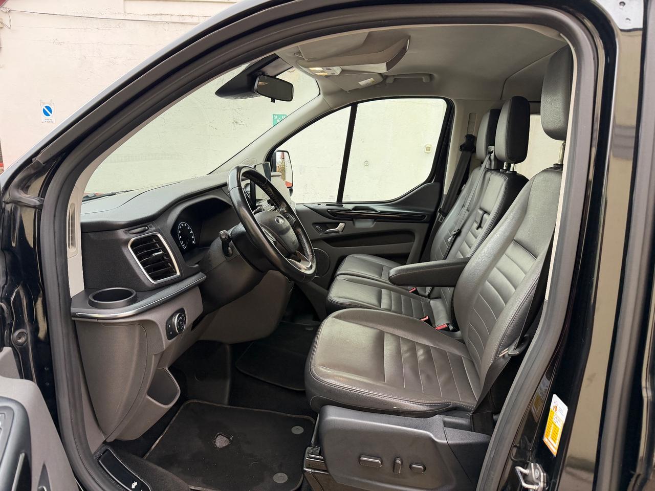 Ford Tourneo Custom 2.0TDCi 170CV 9p Full Option