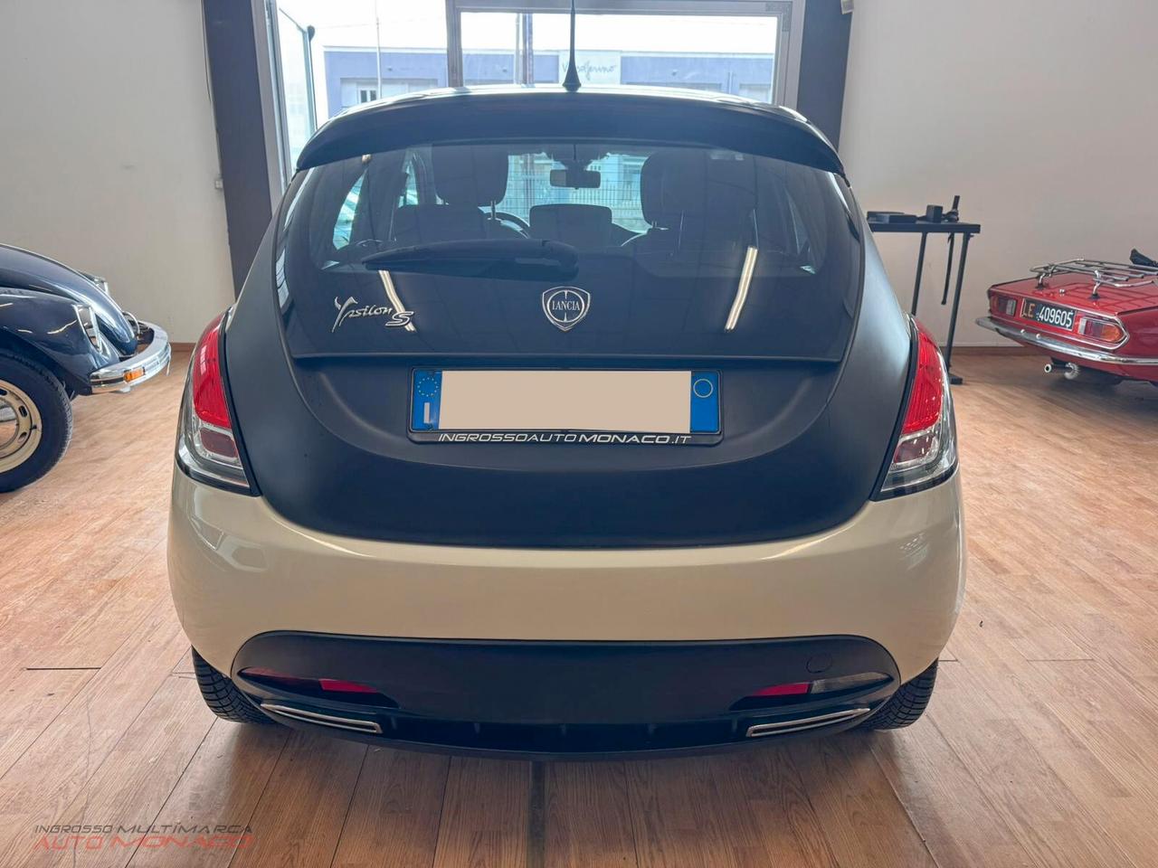 Lancia Ypsilon 1.3 MJT 95CV Momodesign 2014