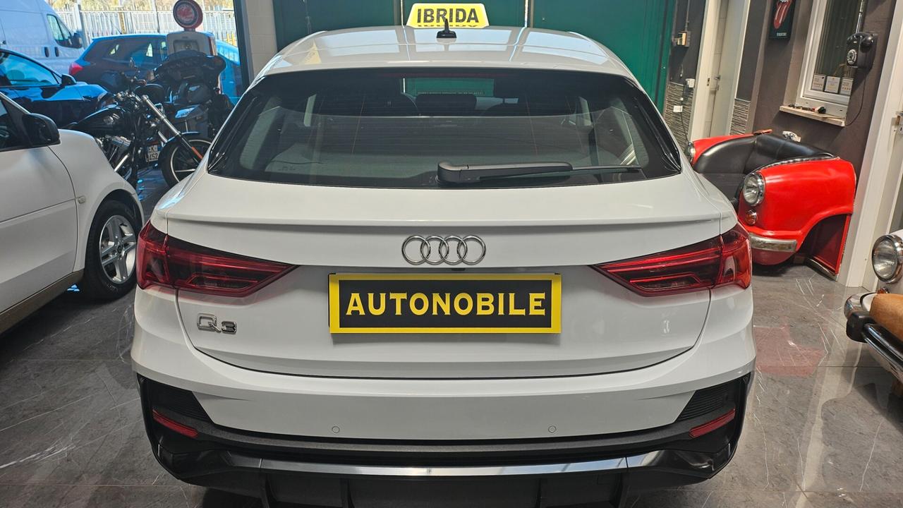 Audi Q3 SPB 45 TFSI e S tronic Business Plus