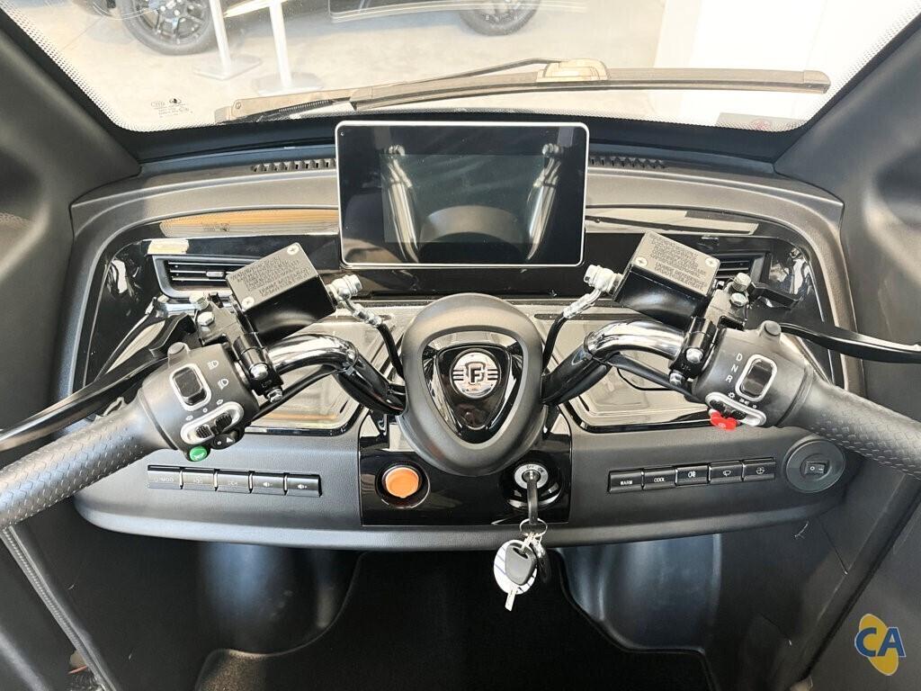 FREEDOM EVO - Macchina Senza Patente- Manubrio