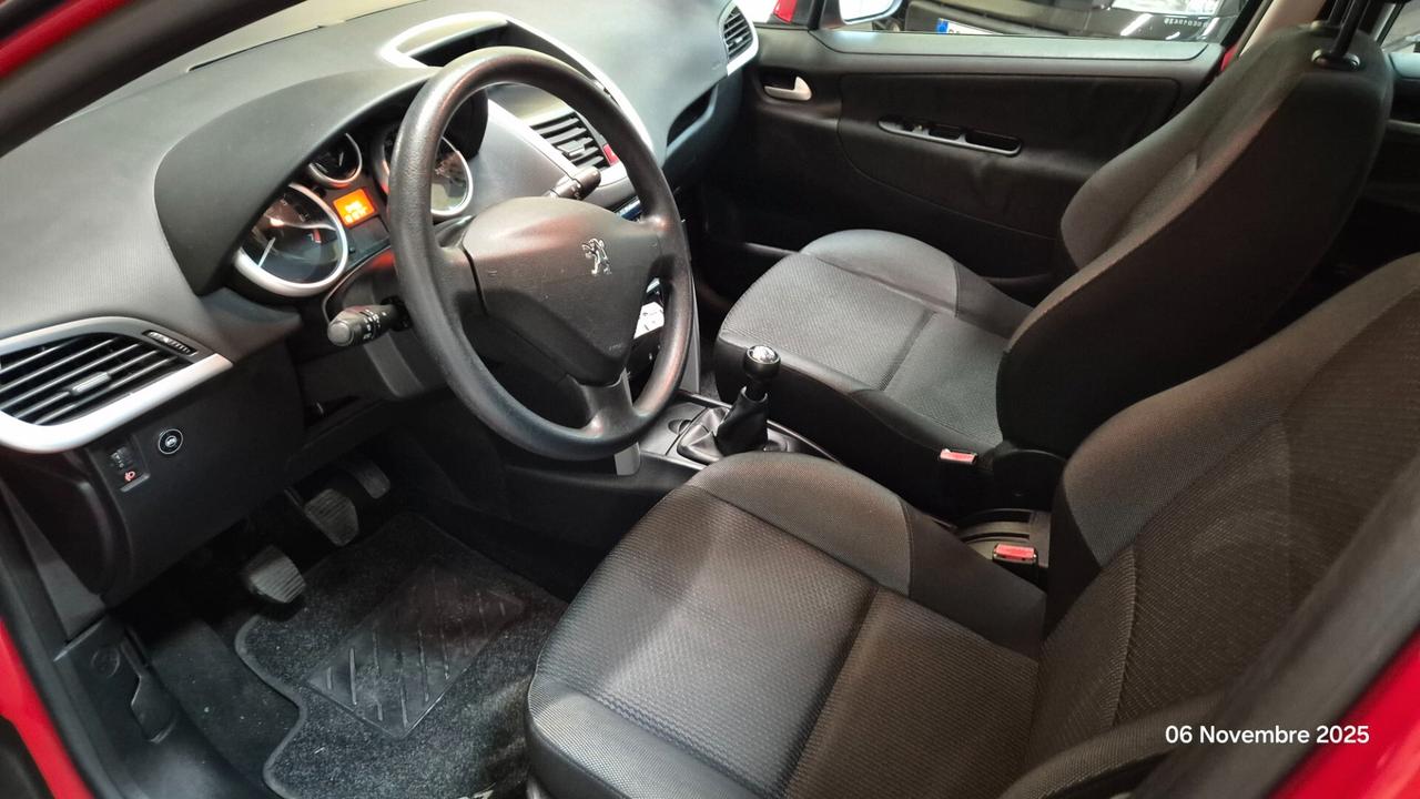Peugeot 207 Plus 1.4 8V 75CV 5p. ECO GPL