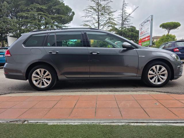 VOLKSWAGEN Golf Variant 1.5 TGI DSG 5p. Trendline BlueMotion Tech.