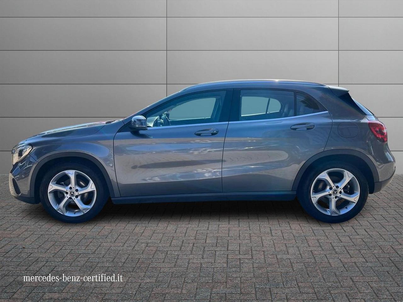 Mercedes-Benz GLA 180 Sport auto