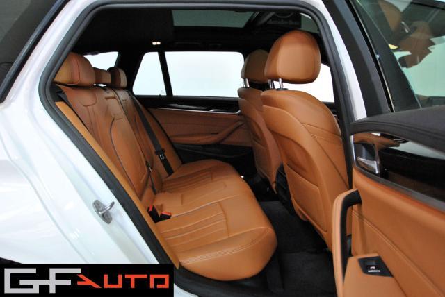 BMW 520 BMW Serie 520d - xDrive . M.Sport * TETTO-PELLE*