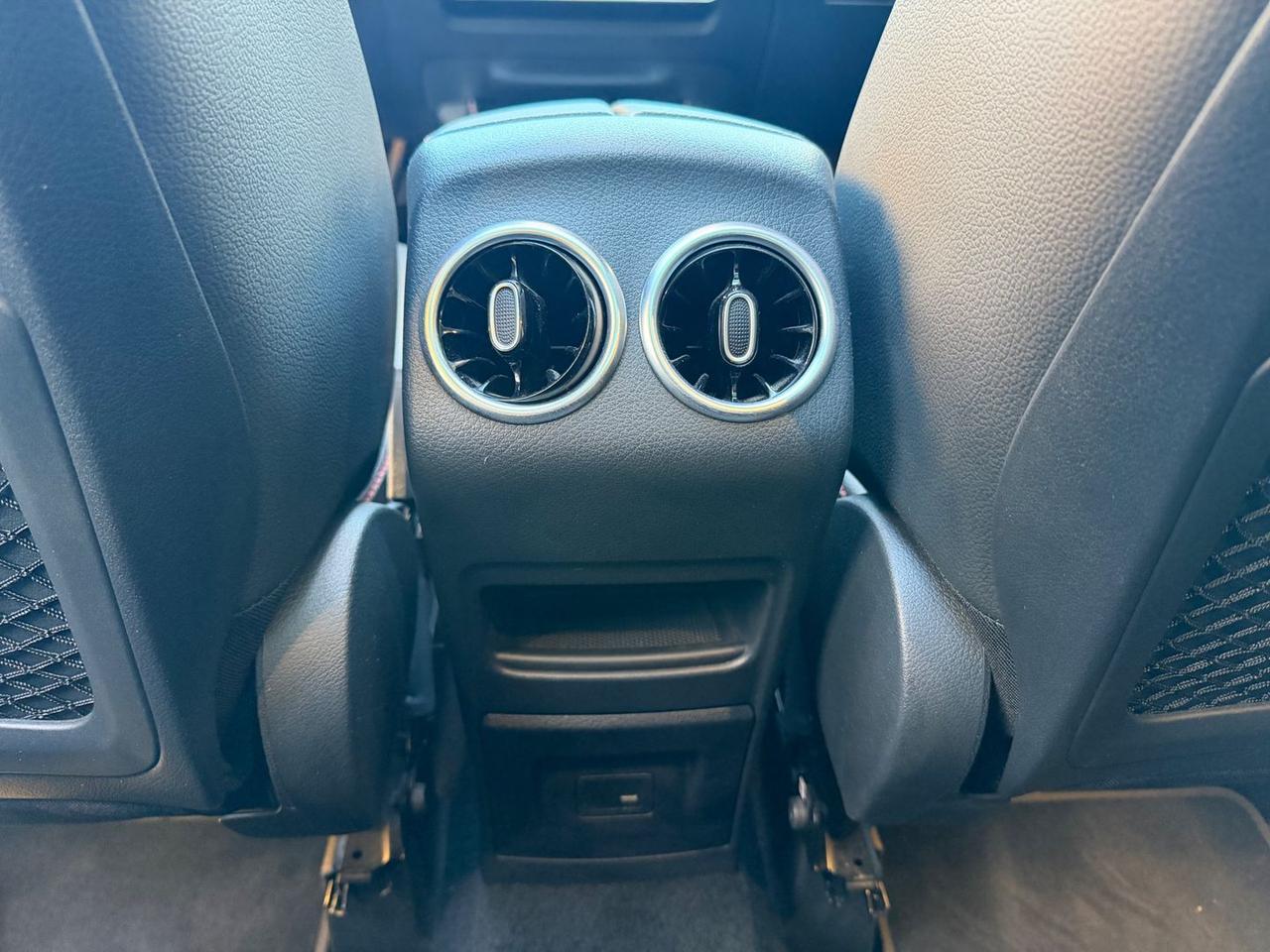 Mercedes-Benz GLA 200 Premium Plus *PROMO F #9518