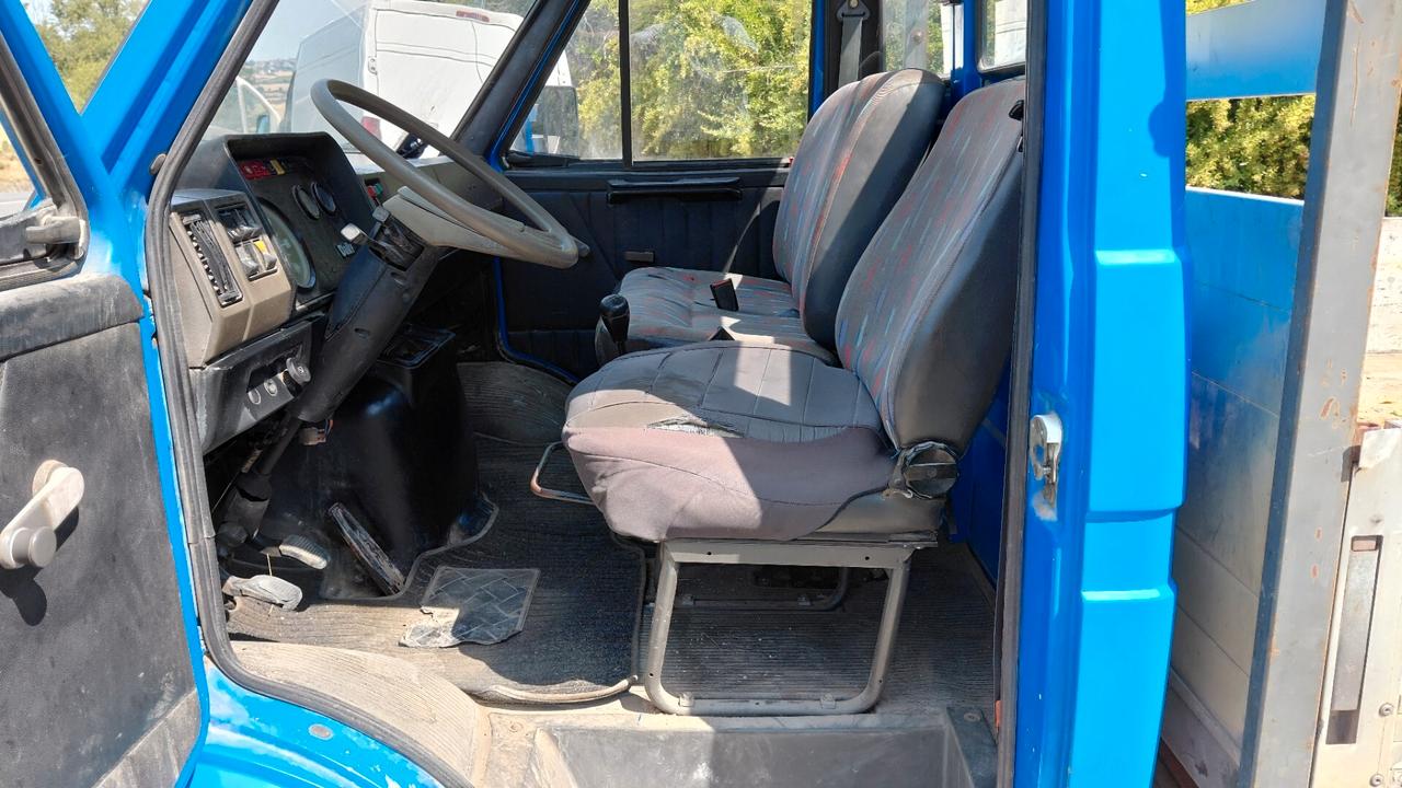 Iveco Daily 30.8 2.5 Diesel PC-TN Furgone
