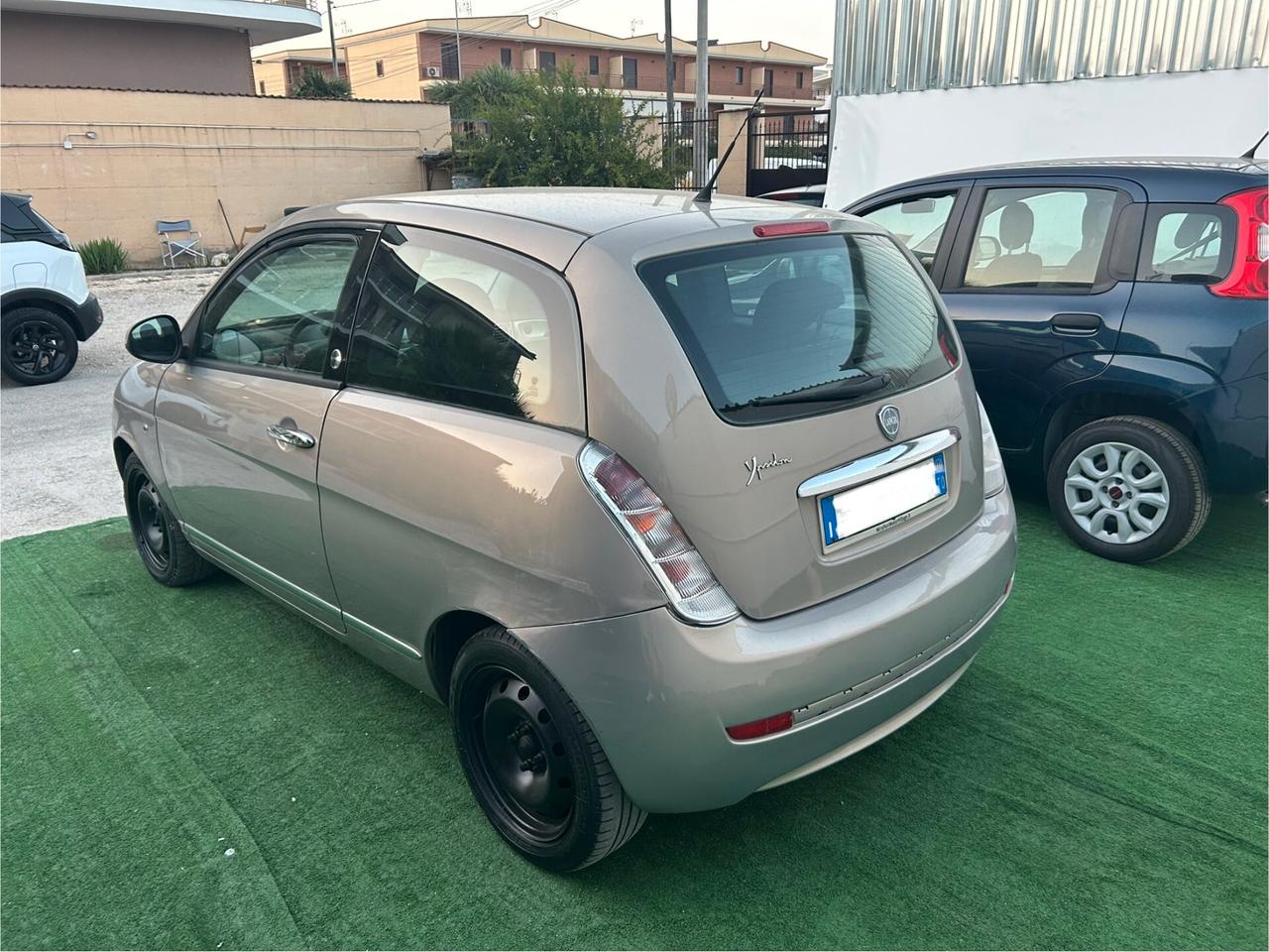 Lancia Ypsilon 1.4 Unyca Ecochic GPL