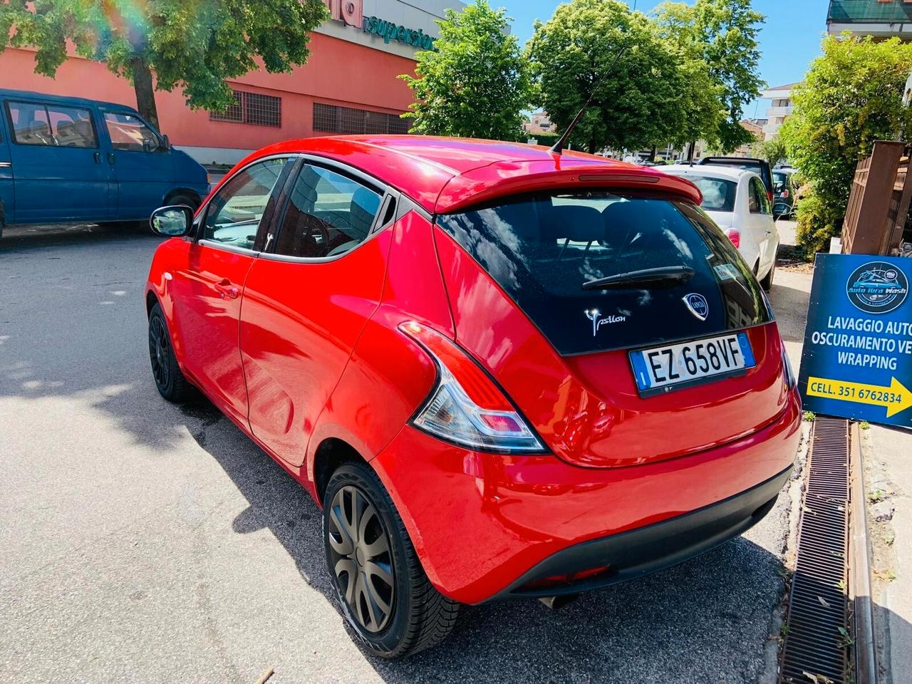 Lancia Ypsilon 1.2 69 CV 5 porte GPL Ecochic Elle