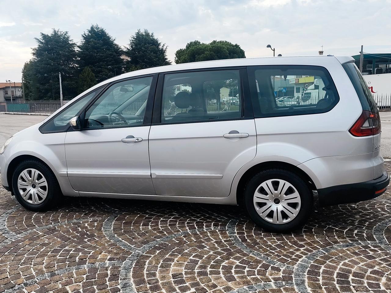 Ford Galaxy 1.8 TDCi 100 CV