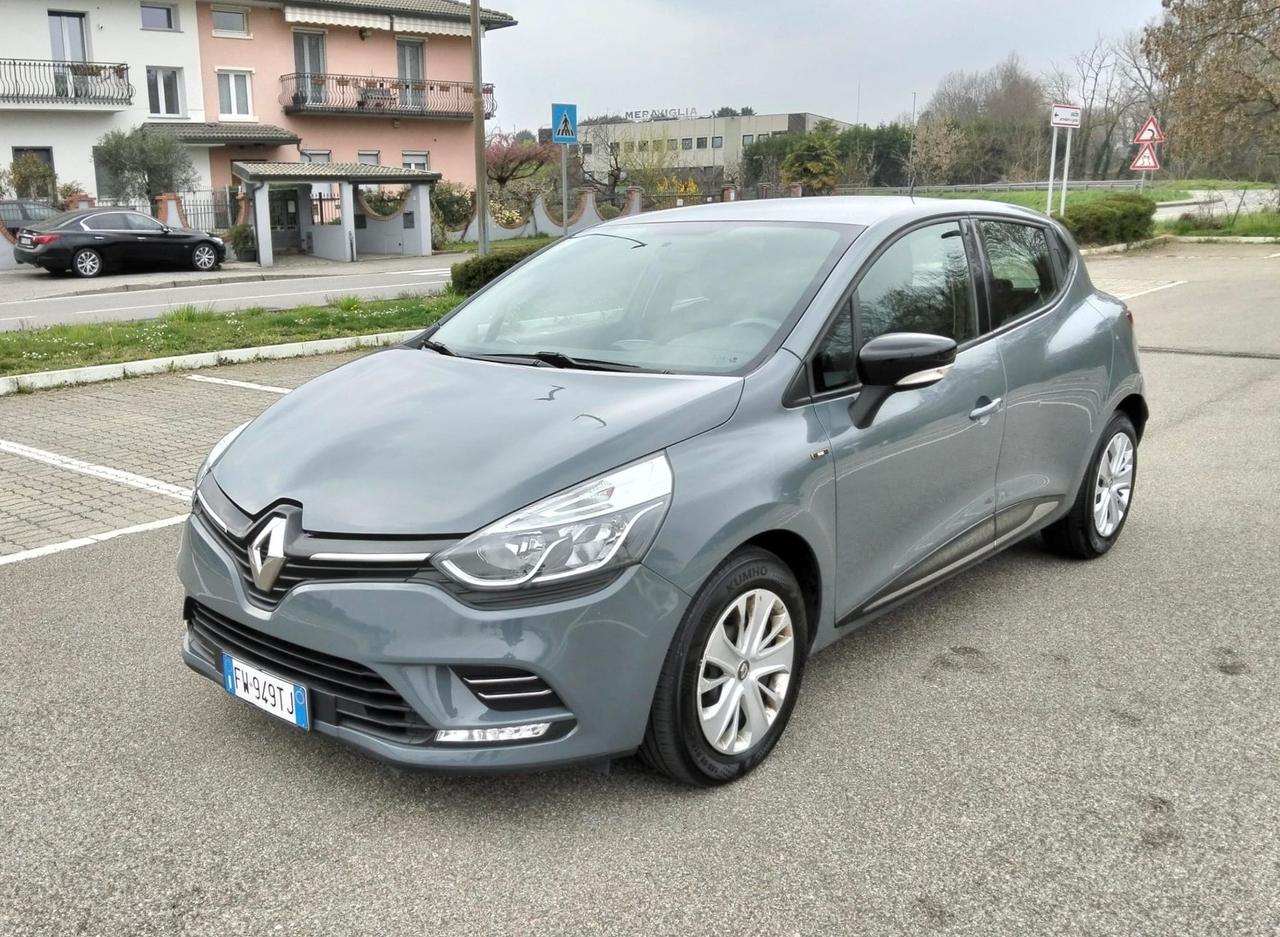 Renault Clio TCe 12V 75CV 5P Moschino*Navi*Camera*Euro 6