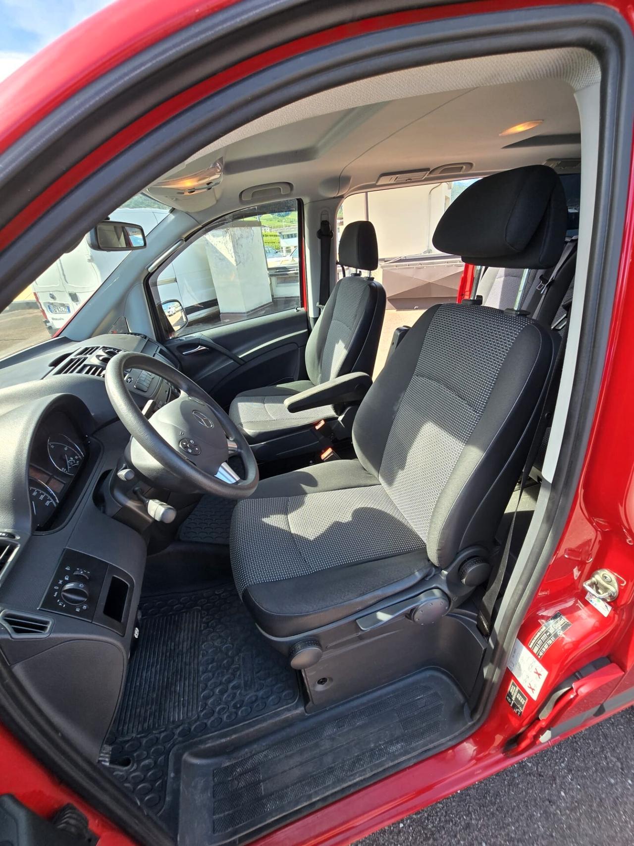 Mercedes-benz Vito 2.2 113 CDI 4x4 Long 8 POSTI