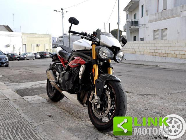 TRIUMPH Speed Triple R 1050