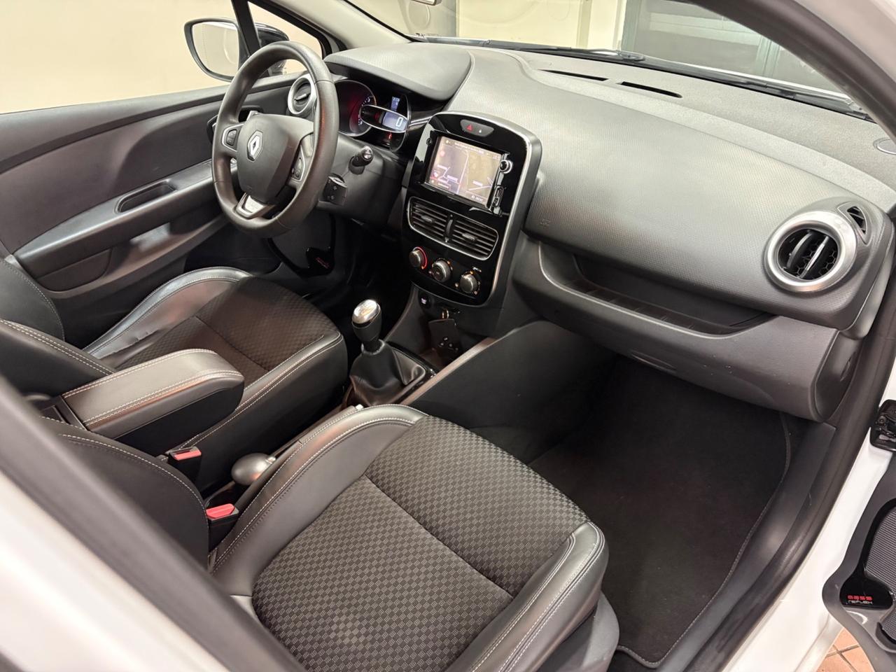 Renault Clio dCi 8V 90 CV 5 porte Duel2 FARI MATRIX LED