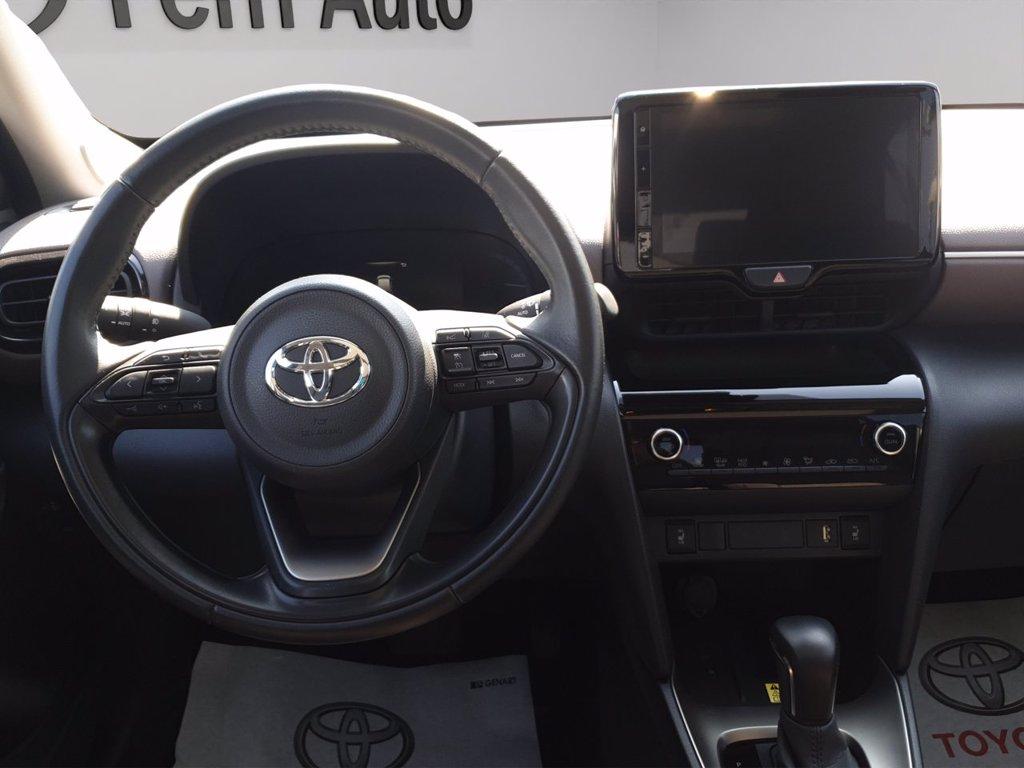 TOYOTA Yaris cross 1.5h lounge fwd 116cv e-cvt del 2023