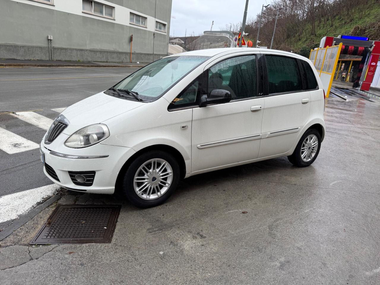 LANCIA MUSA 1.4 NEOPATENTATI KM 89 MILA !!