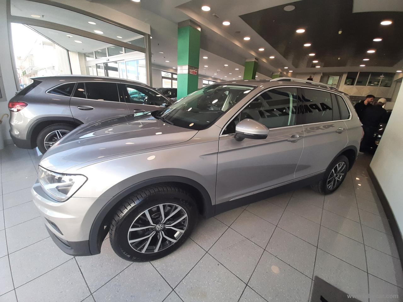 VOLKSWAGEN Tiguan 2.0 TDI DSG 4MOTION Business BMT