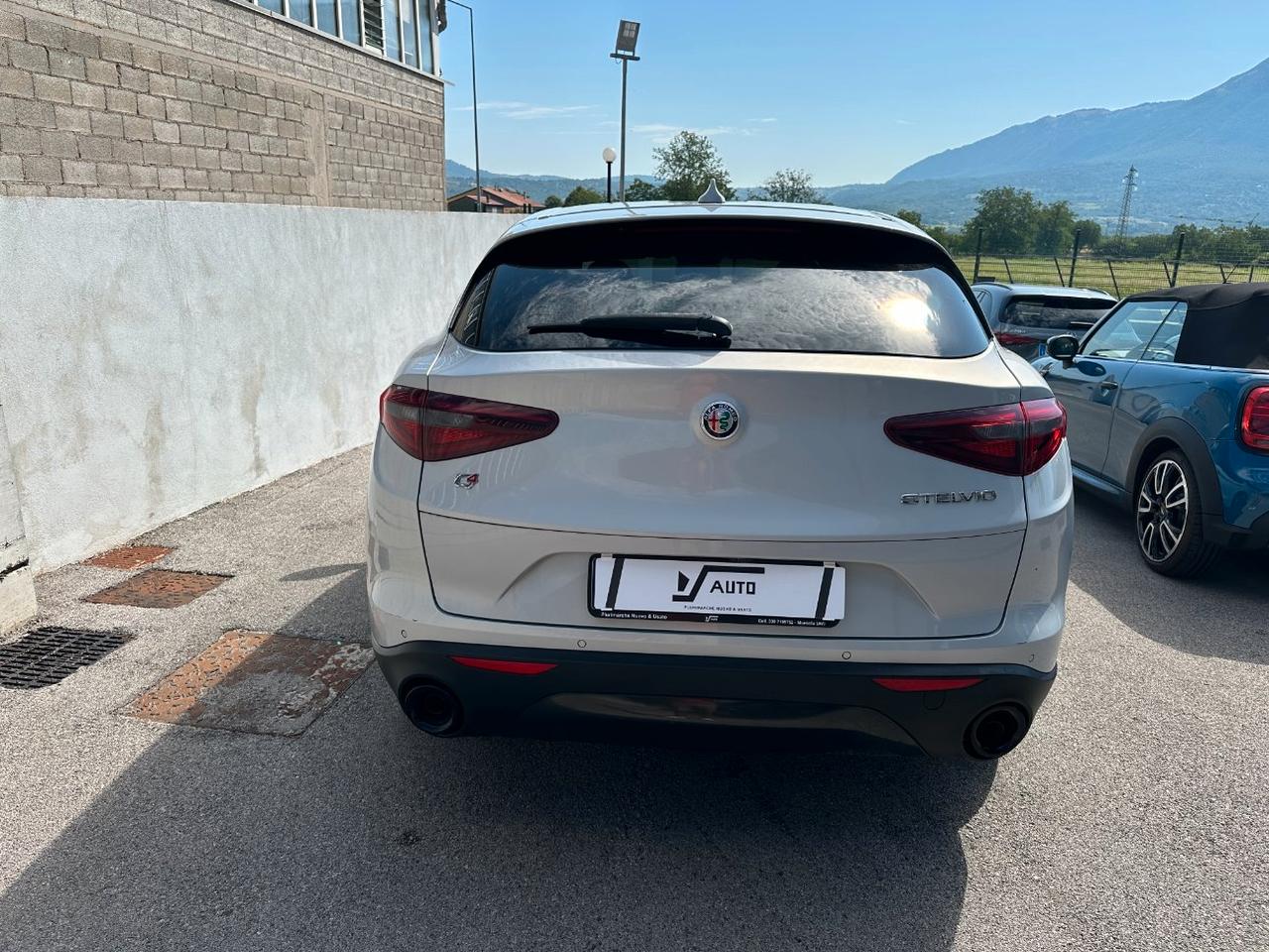 Alfa Romeo Stelvio 2.2 t Sprint Q4 190cv auto