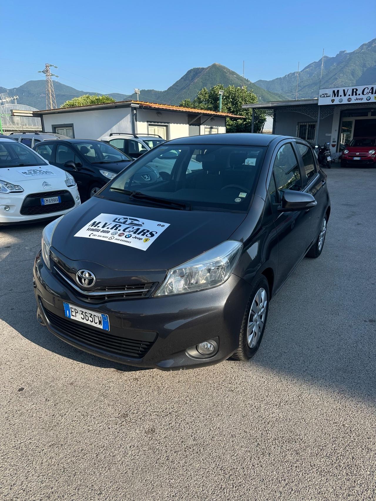 Toyota Yaris 1.0 5 porte Lounge