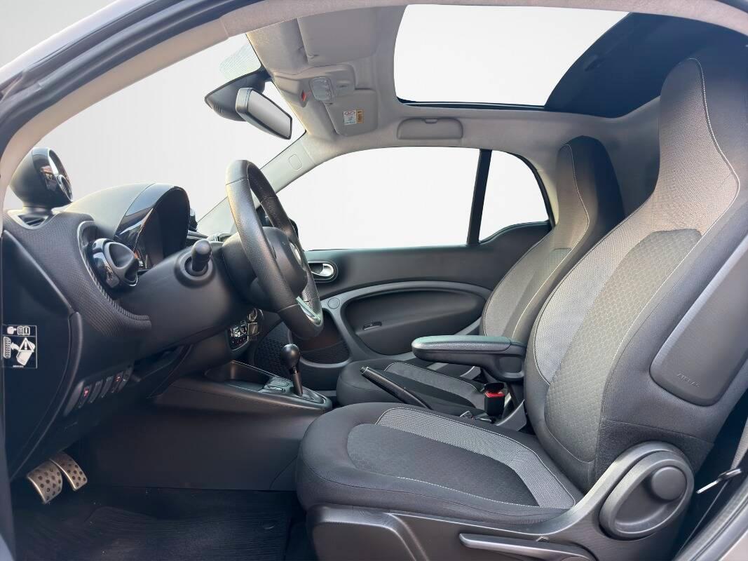 Smart Fortwo EQ Grigio Opaco Full led