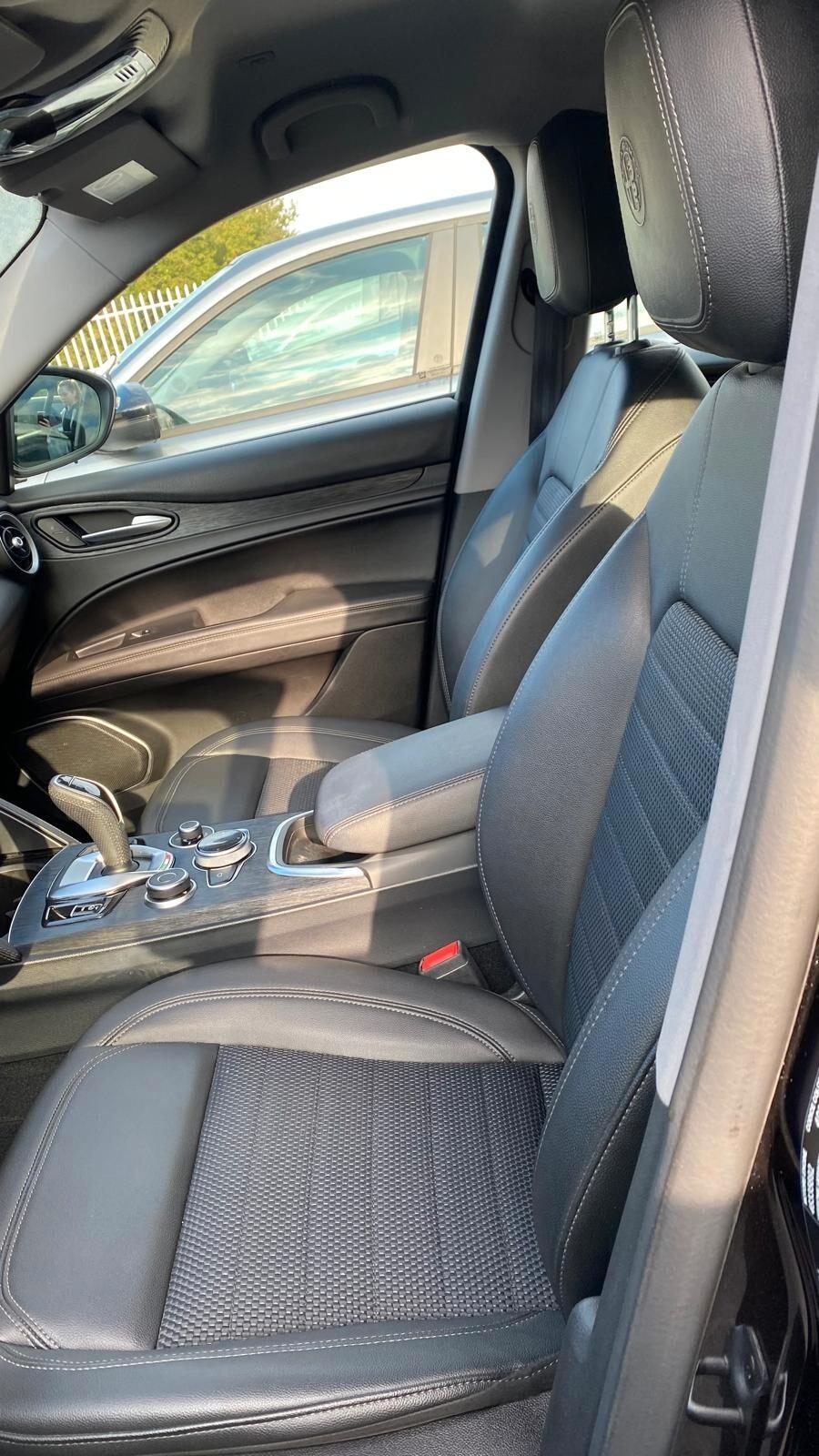 Alfa Romeo Stelvio 2.2 Turbodiesel 190 CV AT8 RWD Executive
