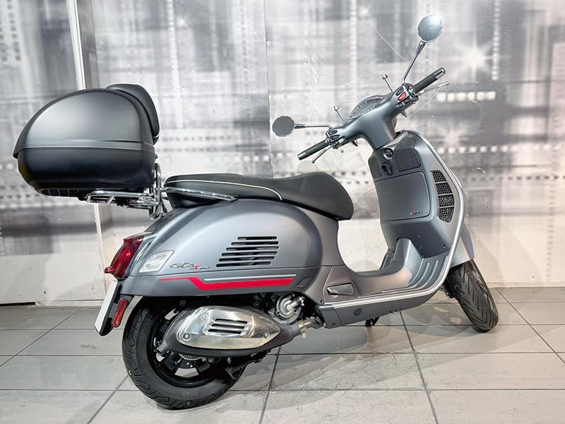 Vespa GTS 300 SuperSport HPE ABS