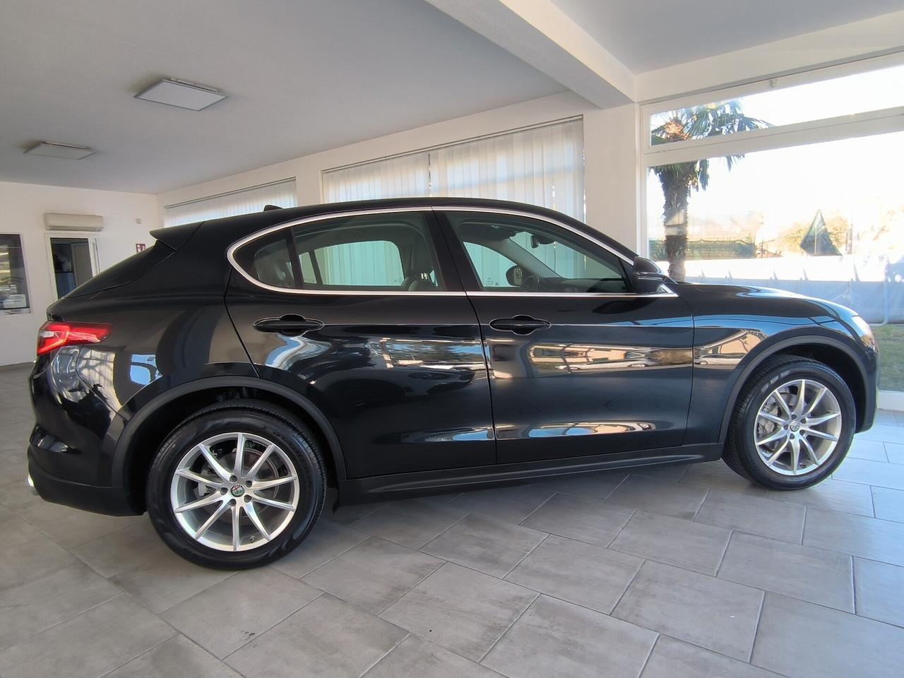 Alfa Romeo Stelvio 2.2 Turbodiesel 210 CV AT8 Q4 Executive