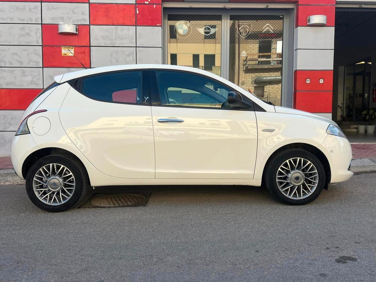 Lancia Ypsilon 1.3 MJT 16V 95 CV 5 porte S&S Gold