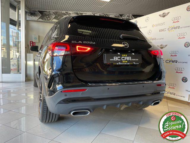 MERCEDES-BENZ GLA 200 d Auto Premium AMG *TETTO*NIGHT