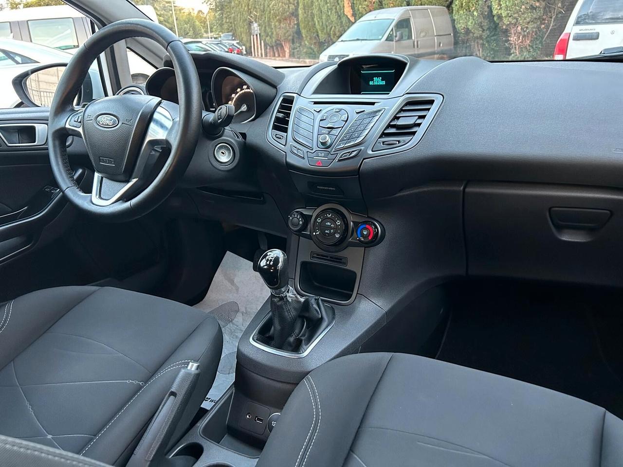 Ford Fiesta 1.5 TDCi 75CV 5 porte Black& White Edition