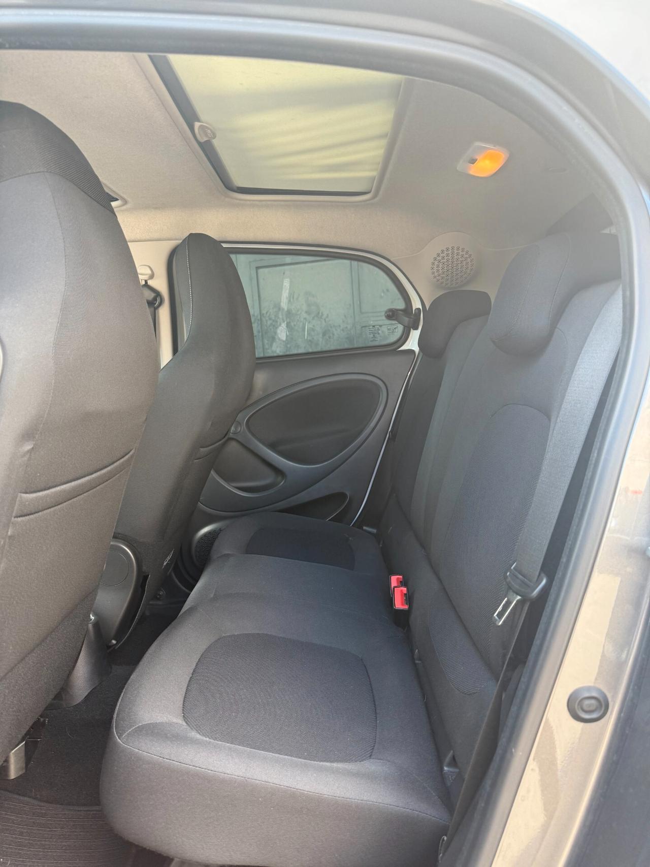 SMART FORFOUR 1-0 70 CV TWINAMIC PASSION