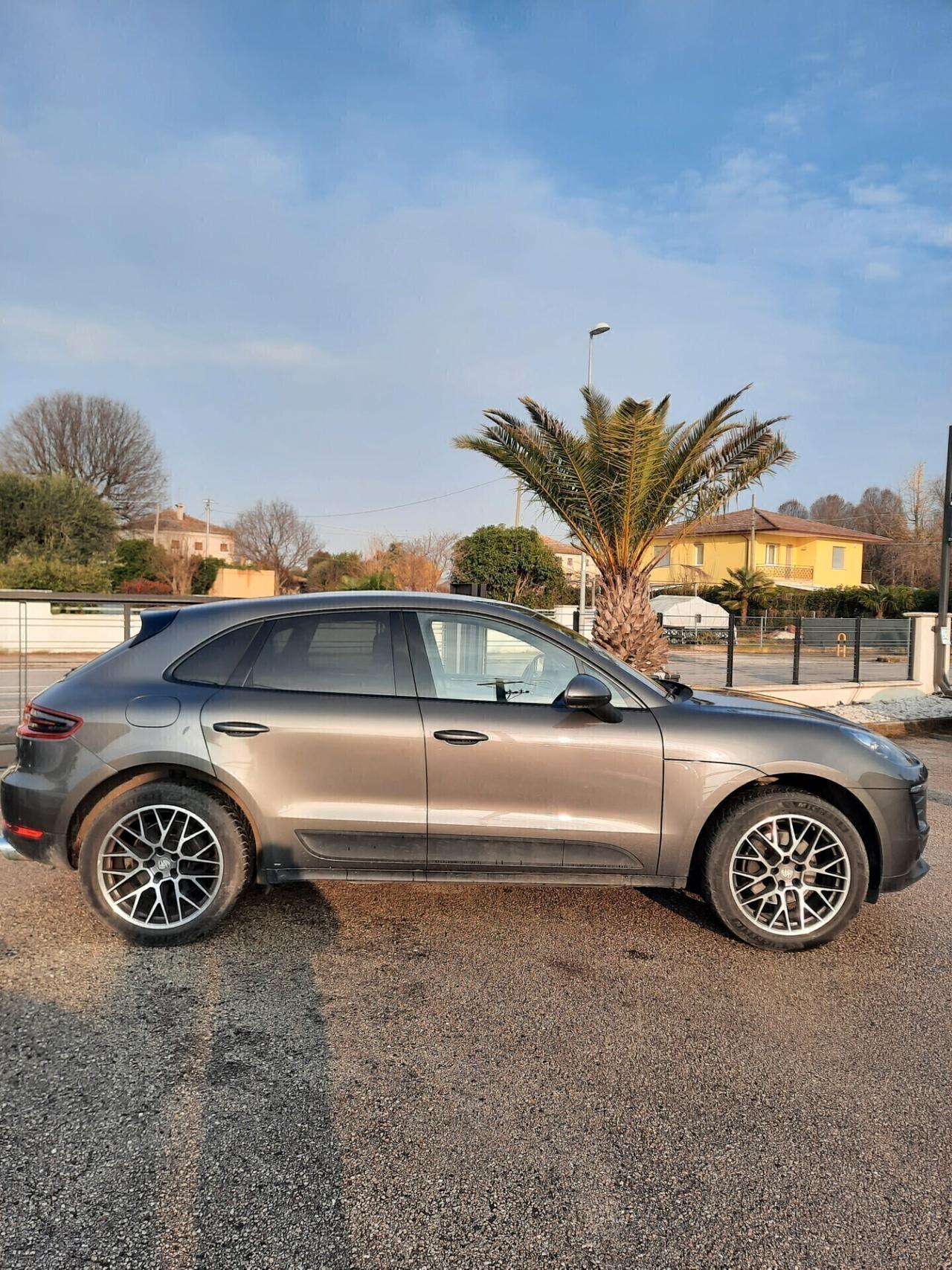 Porsche Macan 2.0 252 cv tagliandi porsche