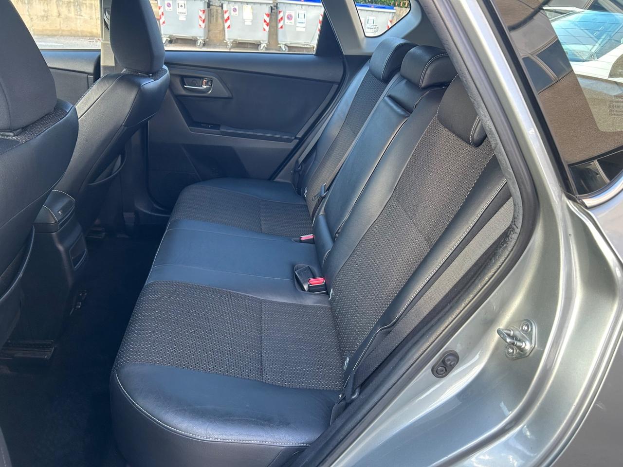Toyota Auris 1.4 D-4D Lounge