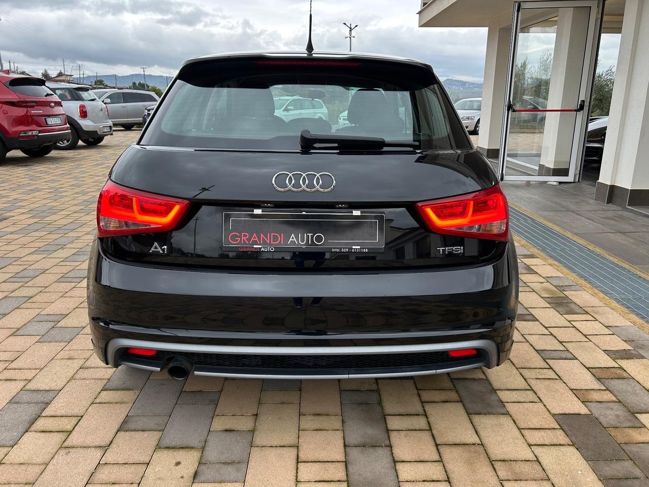 Audi A1 1.2 TFSI S line edition