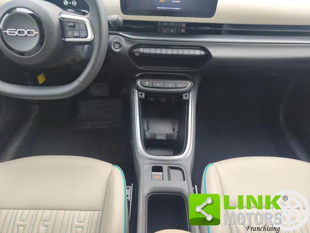 FIAT 600 Hybrid 100 CV DCT MHEV La Prima