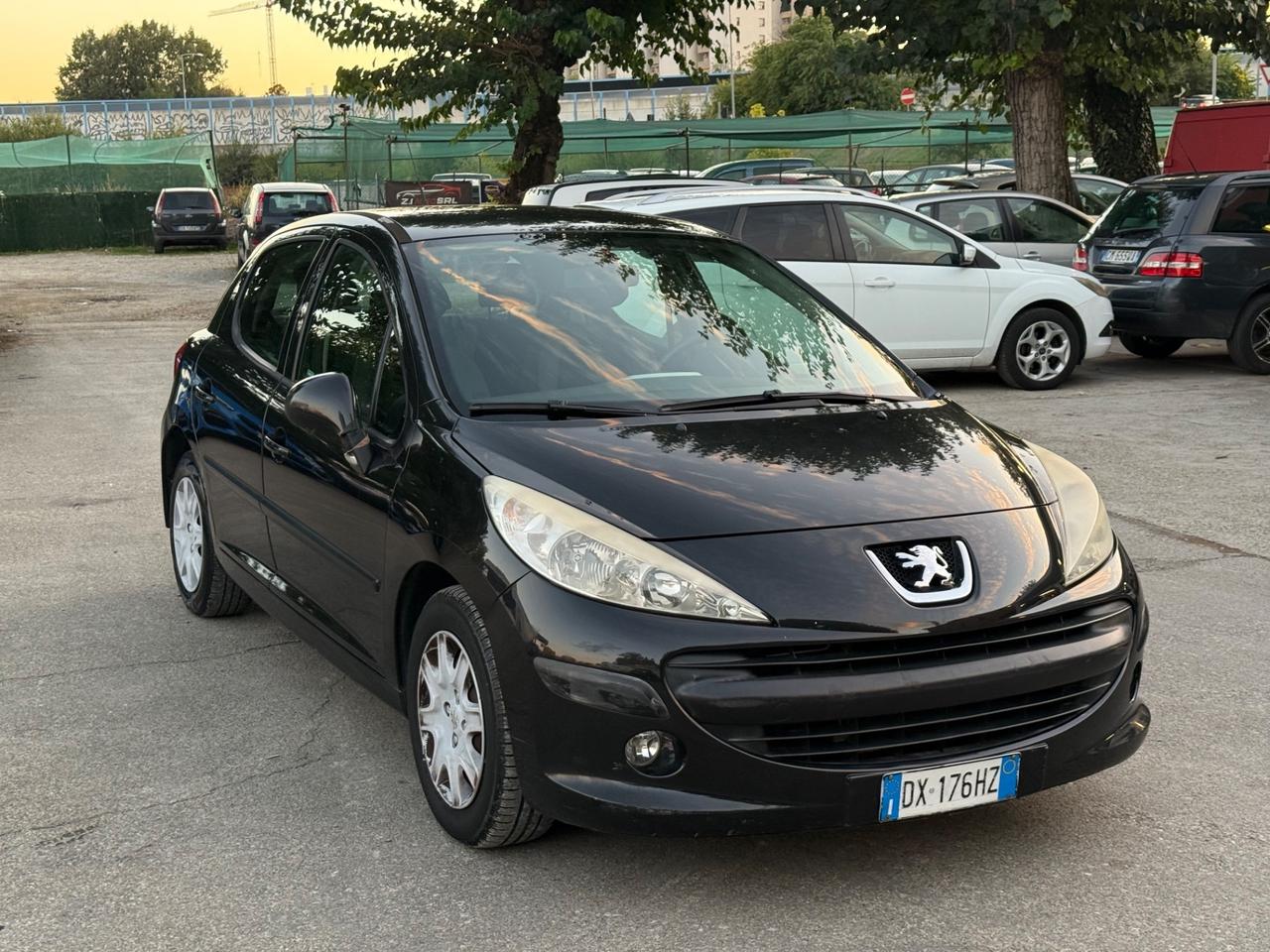 Peugeot 207 1.4 8V 75CV 5p. Energie Sport ECO GPL