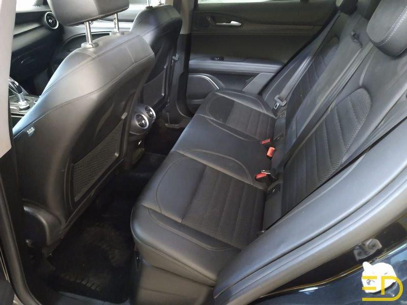 Alfa Romeo Stelvio Stelvio 2.2 t Super rwd 180cv auto