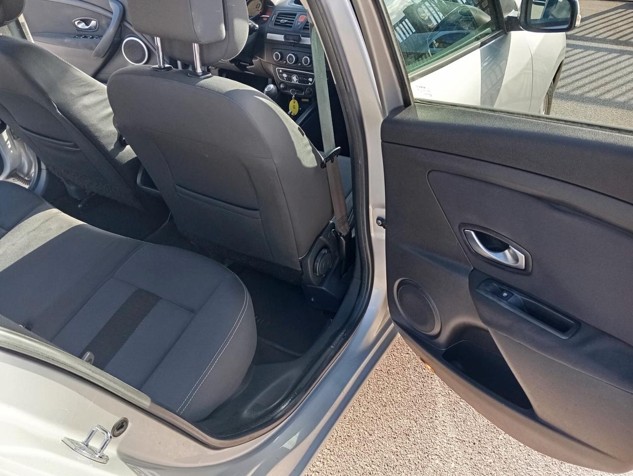 Renault Megane Mégane 1.5 dCi 110CV SporTour Confort