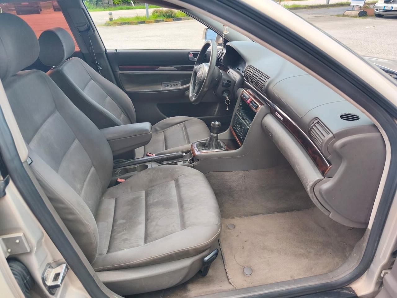 Audi A4 1.9 TDI/115 CV cat qu. Advance