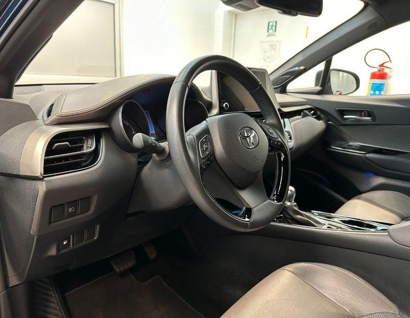 Toyota C-HR 1.8 Hybrid E-CVT Lounge