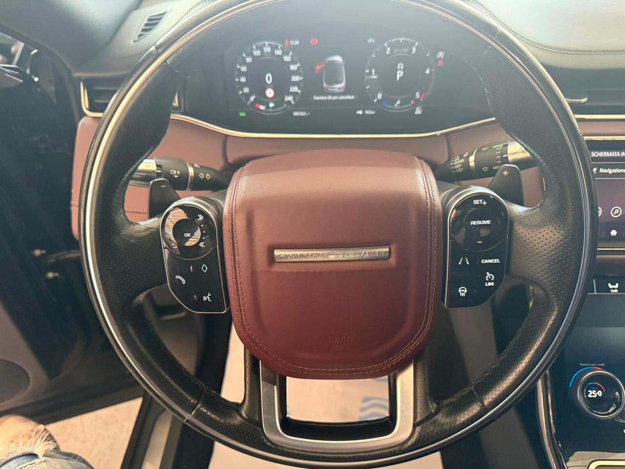 Land Rover Range Evoque 2.0D I4-L.Flw 150 CV AWD Auto R-Dynamic