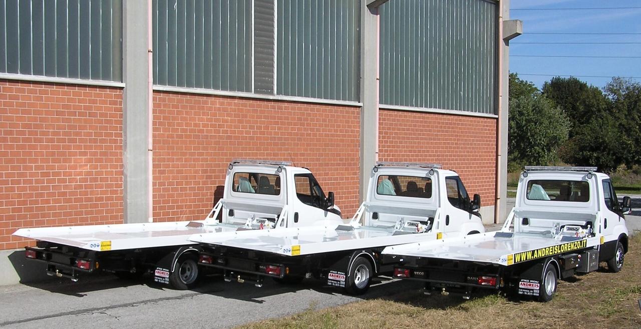 Carro attrezzi IVECO DAILY 35C18 NUOVO anno 2025