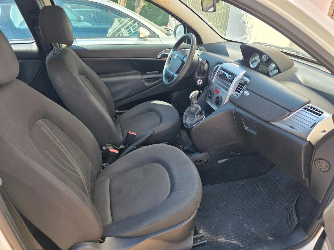 Lancia Ypsilon 1.4 Unyca Ecochic GPL