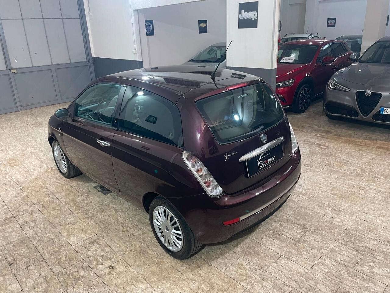 Lancia Ypsilon 1.2 Modamilano