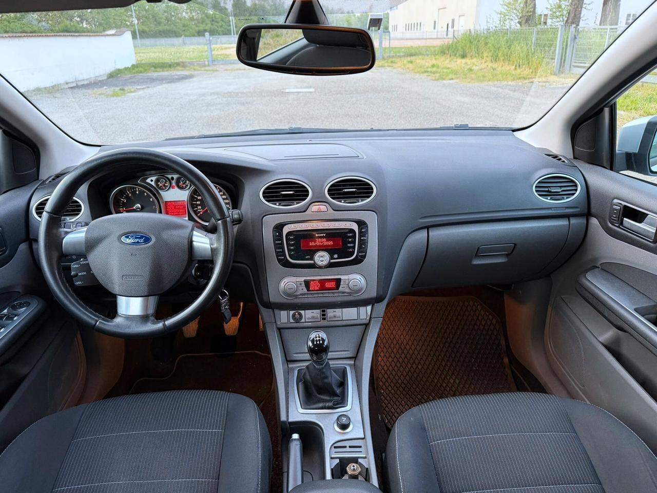 FORD FOCUS 2.0 TITANIUM BENZINA GPL 2030